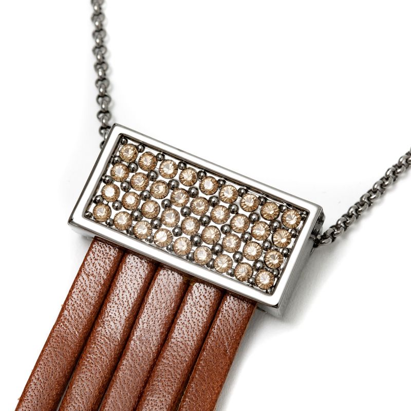 Colar-Swarovski-Metal-Chumbo-e-Couro