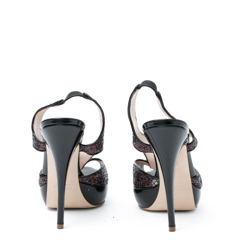63363-Sandalia-Miu-Miu-Glitter-e-Verniz-Preto