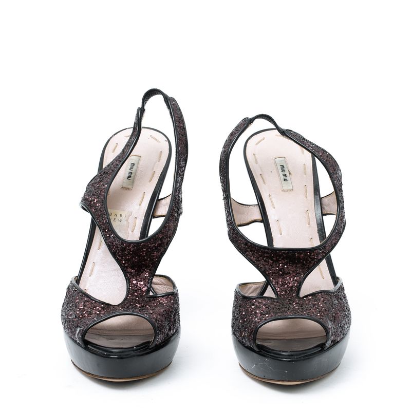 63363-Sandalia-Miu-Miu-Glitter-e-Verniz-Preto