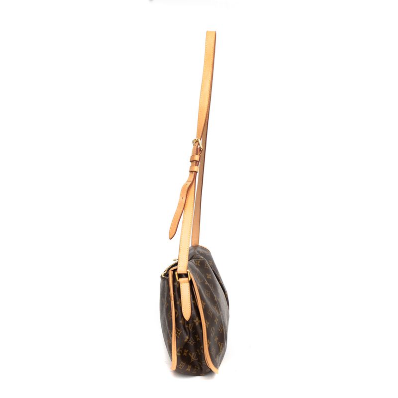 Bolsa-Louis-Vuitton-Menilmontant-Monogram