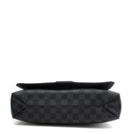 Pasta-Louis-Vuitton-District-PM-Damier-Graphite