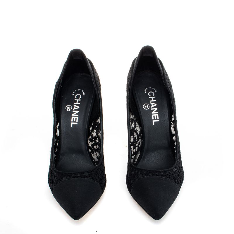 Scarpin-Chanel-Renda-Preta