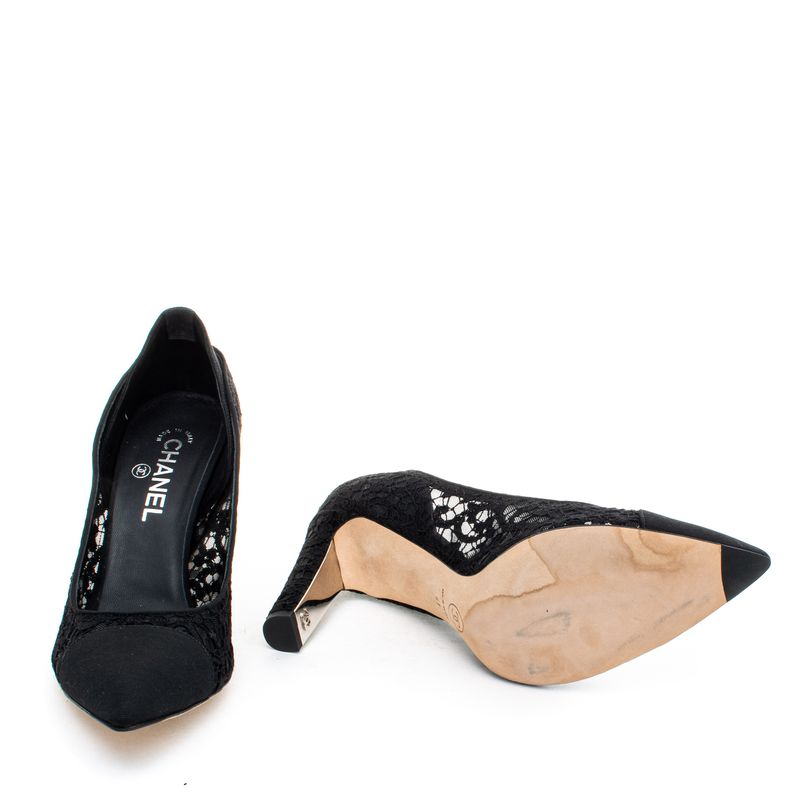 Scarpin-Chanel-Renda-Preta