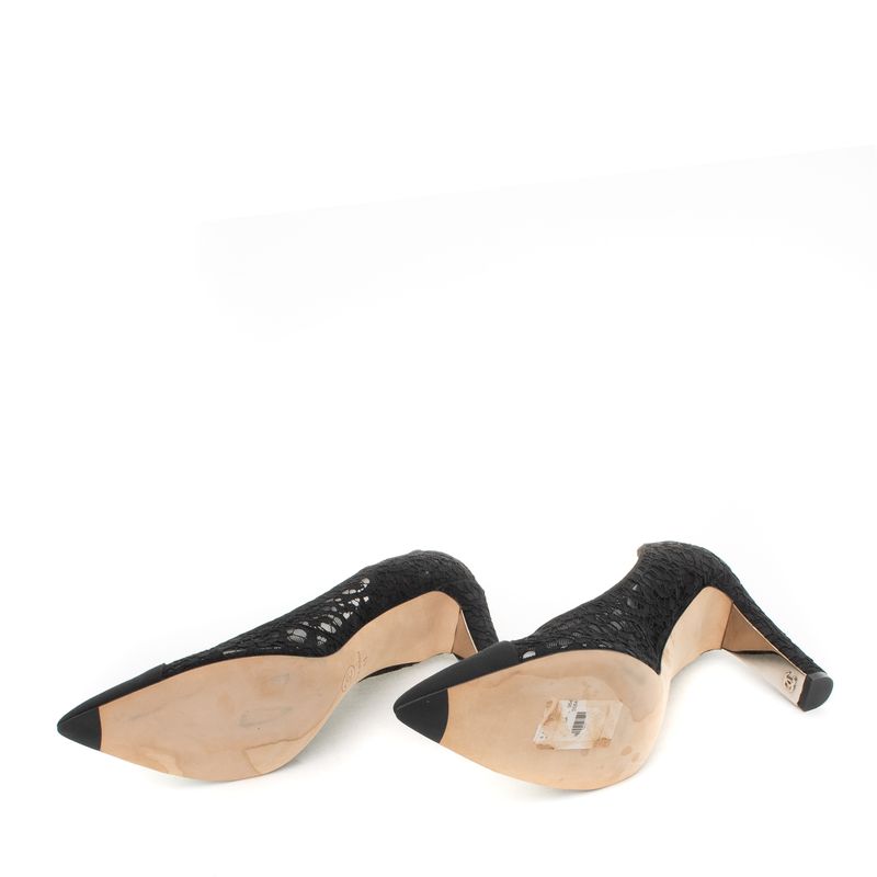 Scarpin-Chanel-Renda-Preta