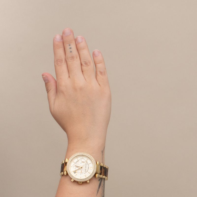 Relogio-Michael-Kors-Tartaruga-e-Dourado-com-Strass