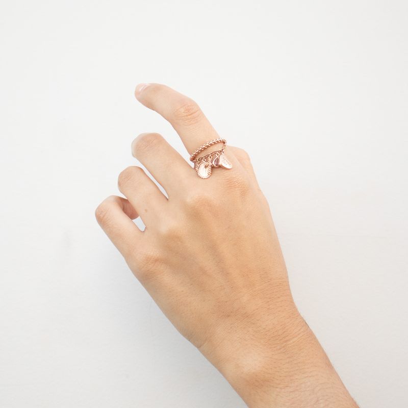 Anel-Carla-Amorim-Defendei-me-Ouro-Rose