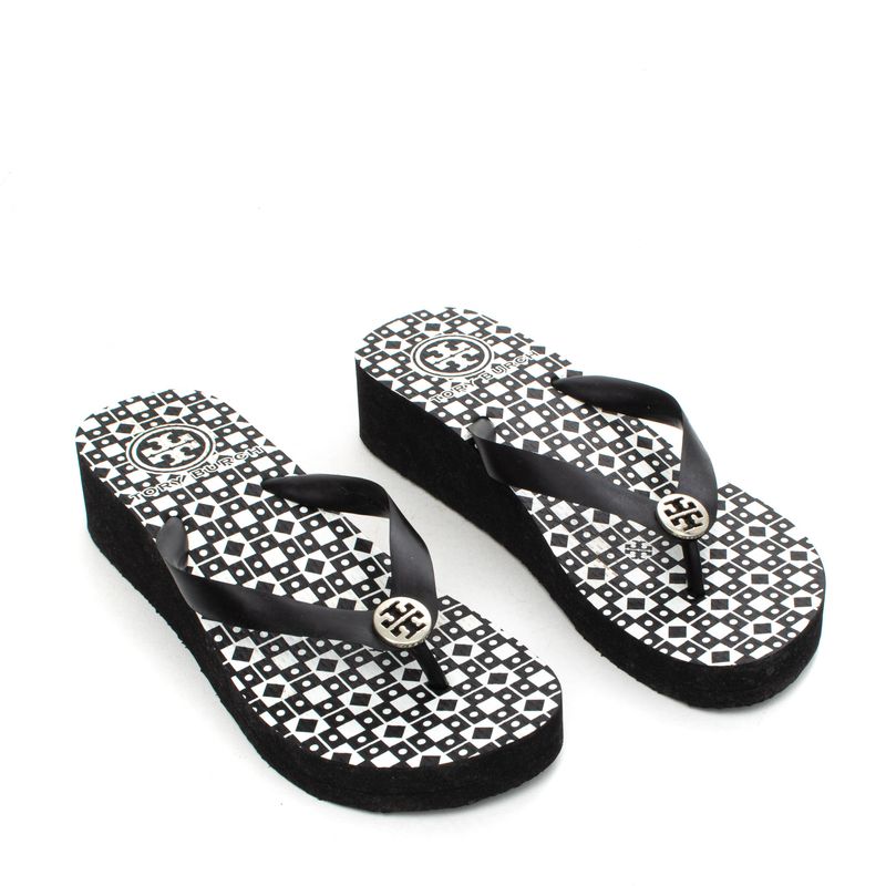 Chinelo-Tory-Burch-Borracha-Preto