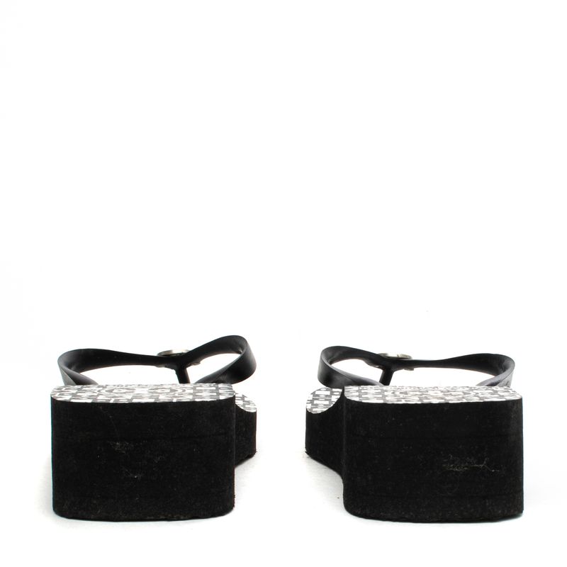 Chinelo-Tory-Burch-Borracha-Preto
