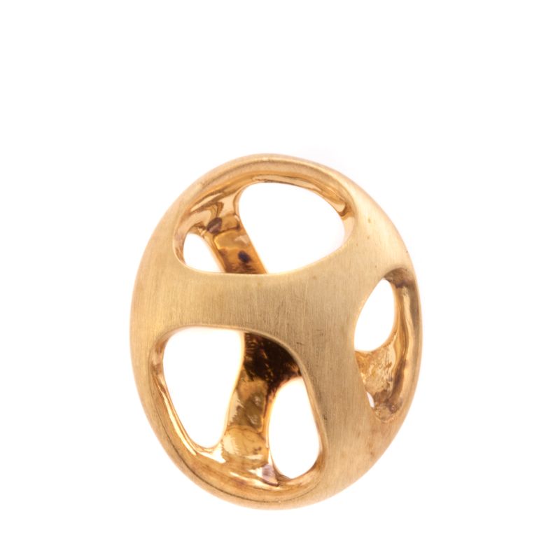 Brinco-Antonio-Bernardo-Ar-Ouro-Amarelo
