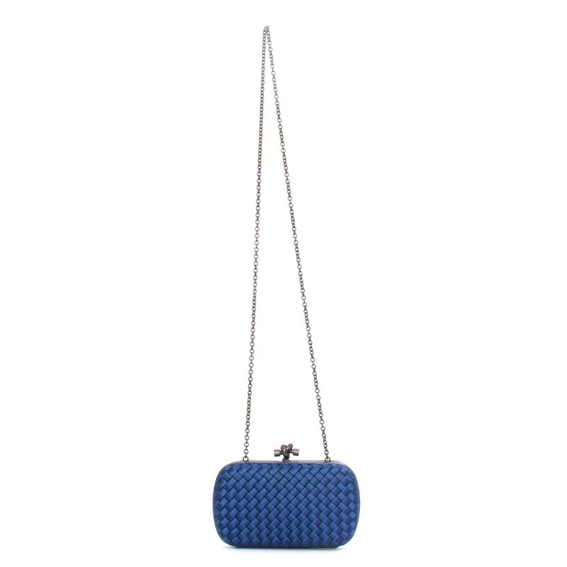 Clutch-Bottega-Veneta-Chain-Knot-Azul