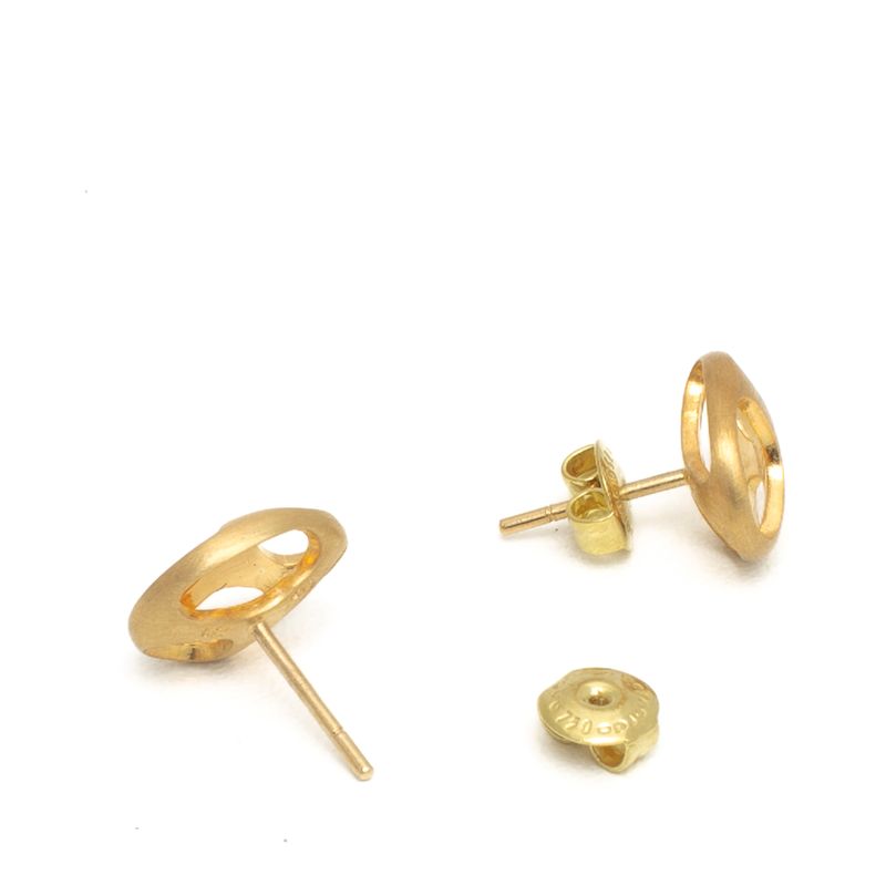 Brinco-Antonio-Bernando-Ar-Ouro-Amarelo