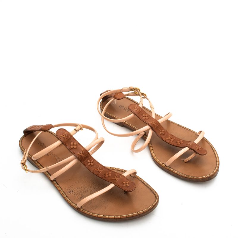 Sandalia-Rasteira-Louis-Vuitton-Couro-e-Verniz