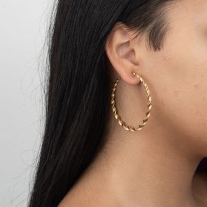Argola Carla Amorim Retorcida Ouro Amarelo