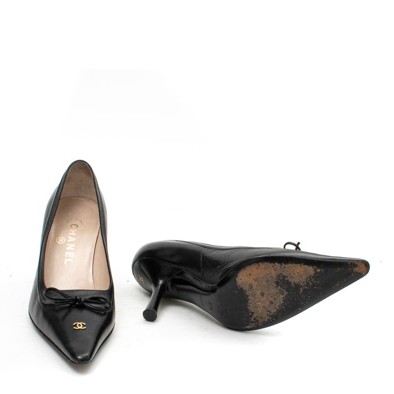 Scarpin-Chanel-Couro-Preto