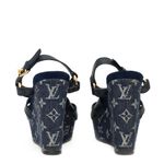 63761-Sandalia-Louis-Vuitton-Monograma-Plataforma-Denim