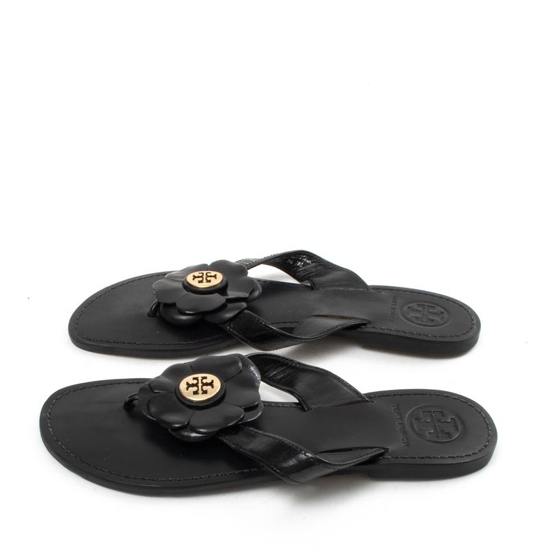 Sandalia-Rasteira-Tory-Burch-Flor-Preta