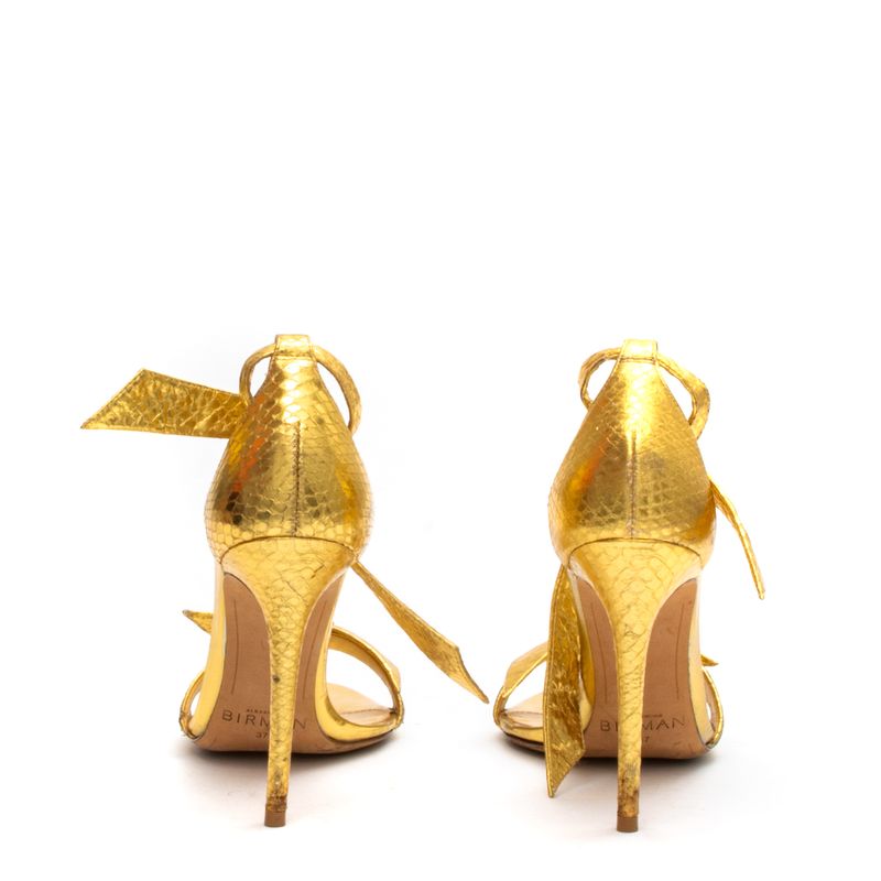 Sandalia-Alexandre-Birman-Clarita-Dourada