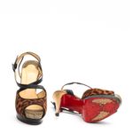 64010-Sandalia-Christian-Louboutin-Oncinha