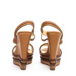 64011-Sandalia-Anabela-Christian-Louboutin-Couro-Caramelo