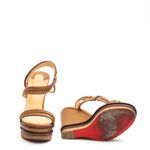 64011-Sandalia-Anabela-Christian-Louboutin-Couro-Caramelo