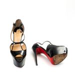 64086-Peep-Toe-Christian-Louboutin-Verniz-Preto