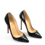 64087-Scarpin-Christian-Louboutin-Spikes-Preto