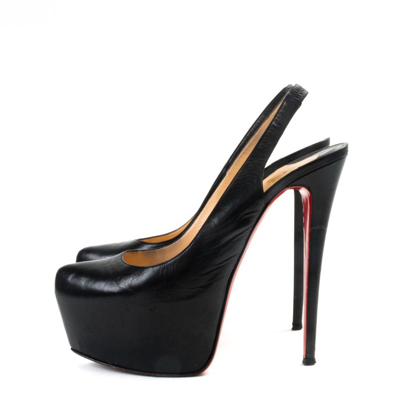 64088-Pump-Christian-Louboutin-Slingback-Couro-Preto