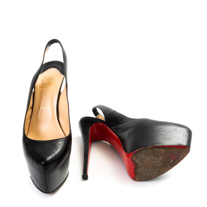 64088-Pump-Christian-Louboutin-Slingback-Couro-Preto
