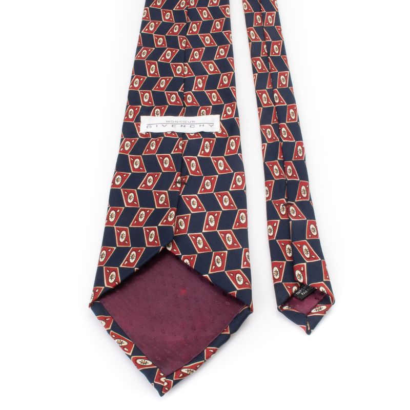 Gravata-Givenchy-Cartas