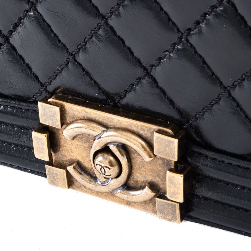 Bolsa-Chanel-Boy-Couro-Preto
