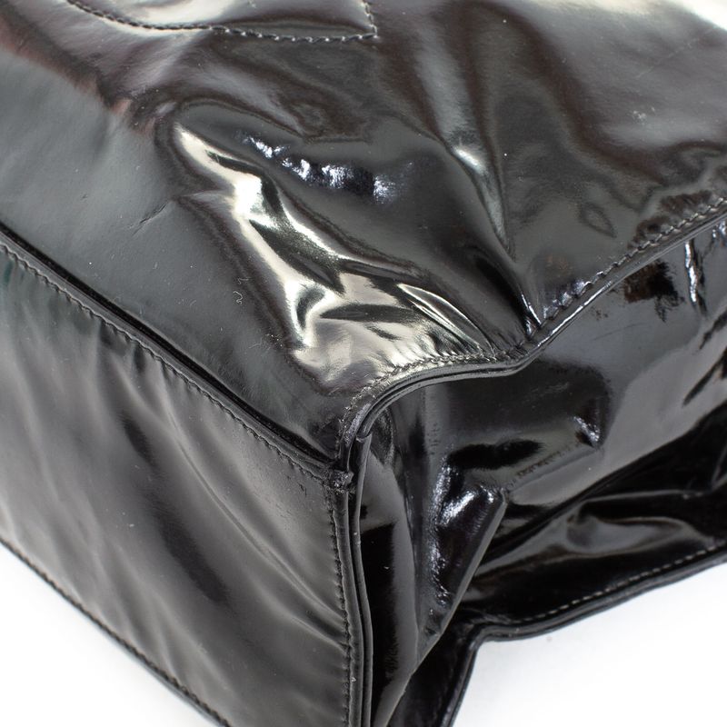 Bolsa-Chanel-Vintage-Verniz-Preto