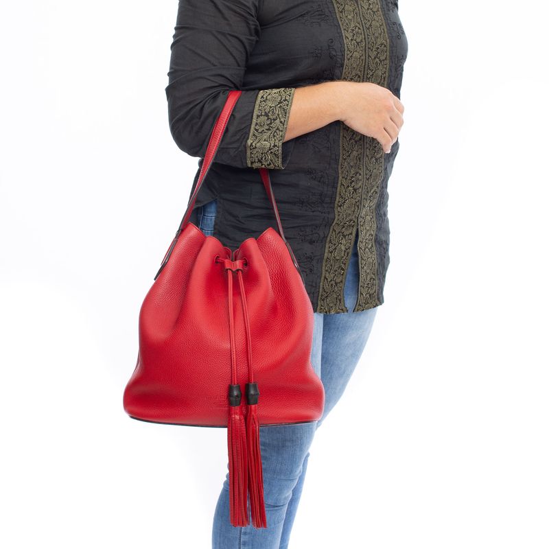 Bolsa-Gucci-Calfskin-Medium-Lady-Tassel-Bucket-Vermelho