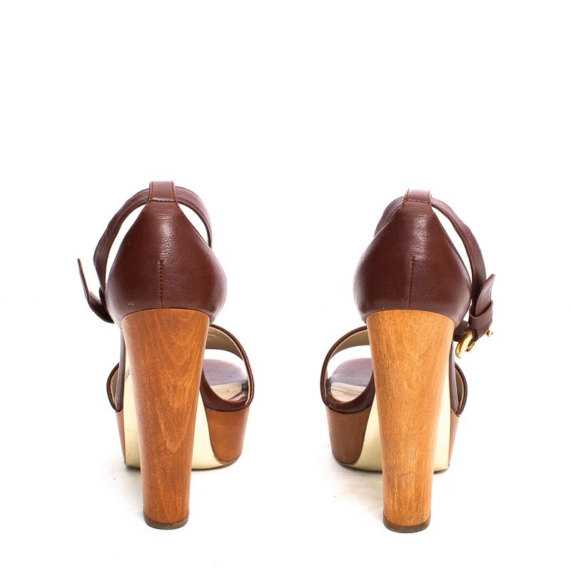 Sandalia-Stella-McCartney-Madeira-com-Couro-Marrom