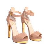 64501-Sandalia-Christian-Louboutin-Bege-com-Detalhe-Dourado