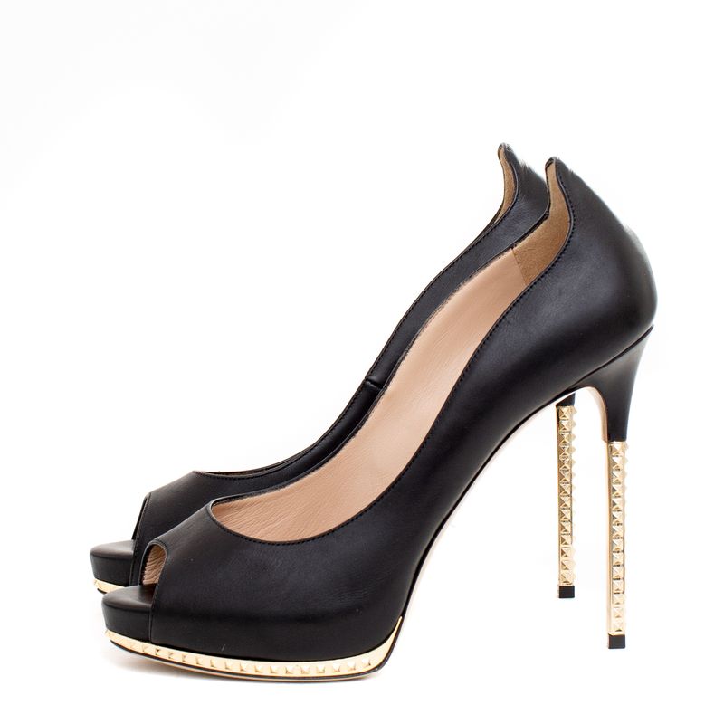 Peep-Toe-Valentino-Couro-Preto