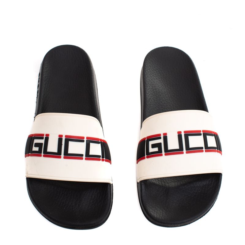64547-Sandalia-Slide-Gucci-de-Borracha-Branca-e-Preta