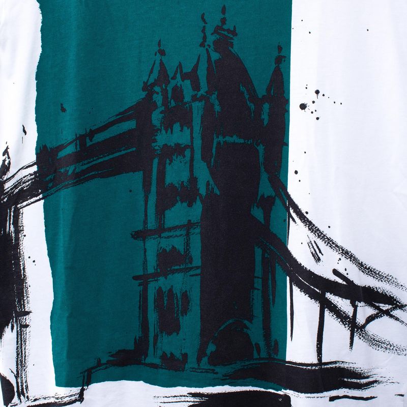 Camiseta-Burberry-London-Bridge