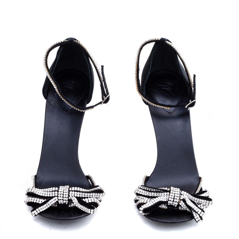 Sandalia-Giuseppe-Zanotti-Preta-Strass-Prateado