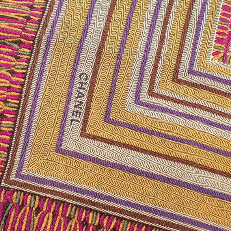 Lenco-Chanel-Estampa-Quadrada