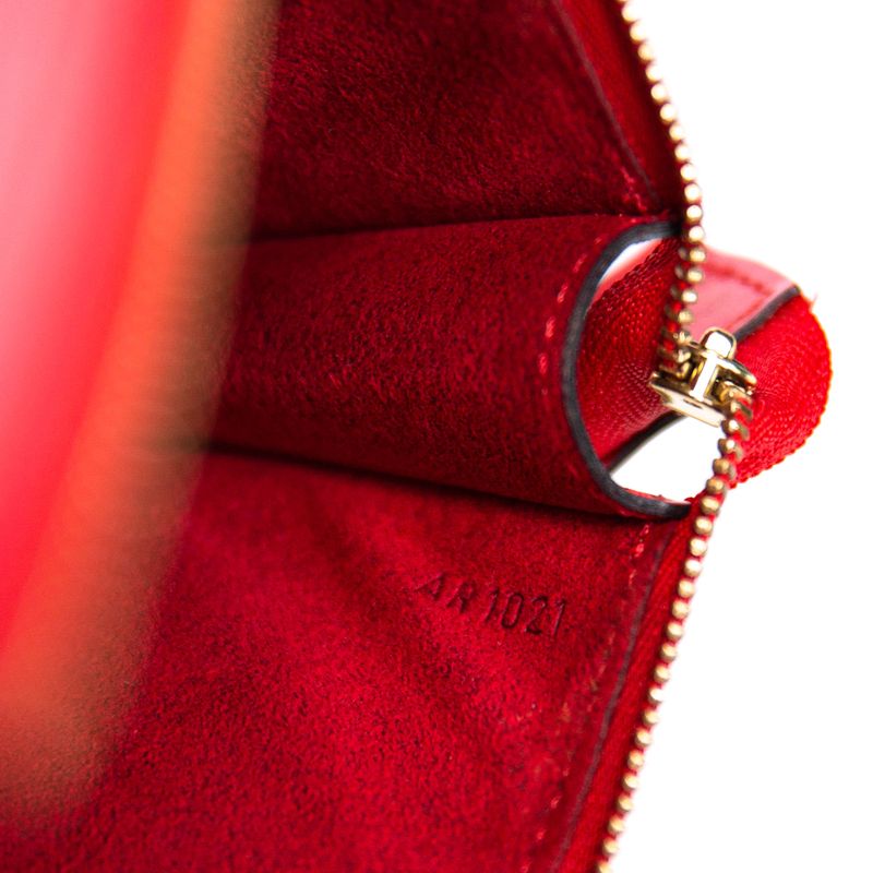 Pochette-Louis-Vuitton-Epi-Vermelha