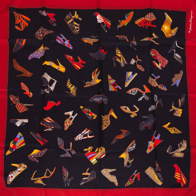 Lenco-Salvatore-Ferragamo-Preto-Vermelho-e-sapatos