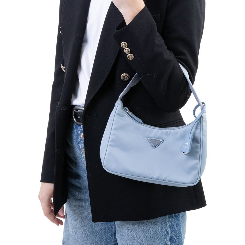 Bolsa-Mini-Prada-Re-Edition-2000-Azul-Claro-Nylon