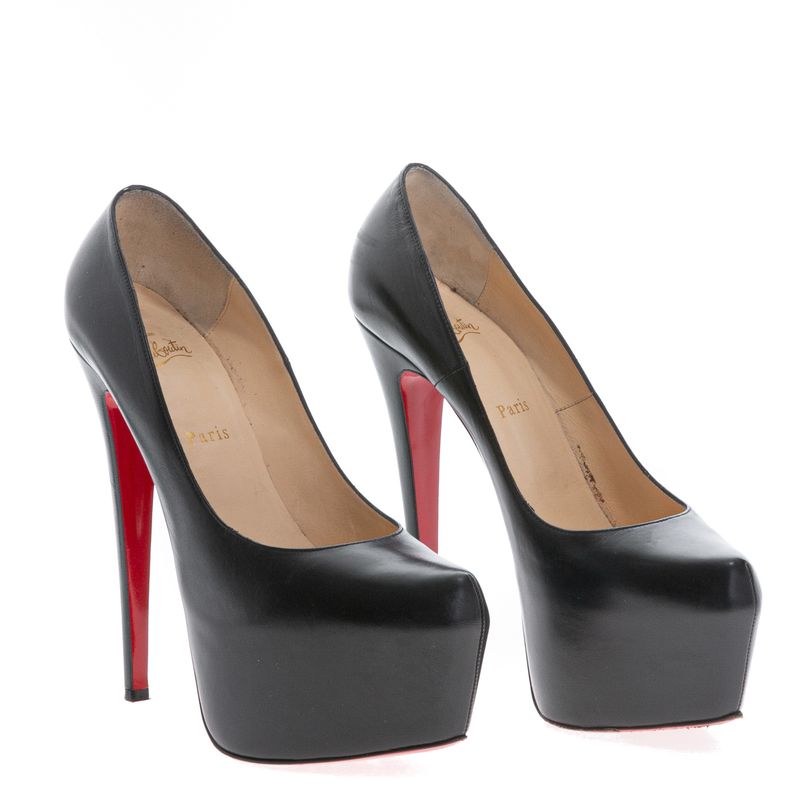 64901-Sapato-Christian-Louboutin-Victoria-Preto