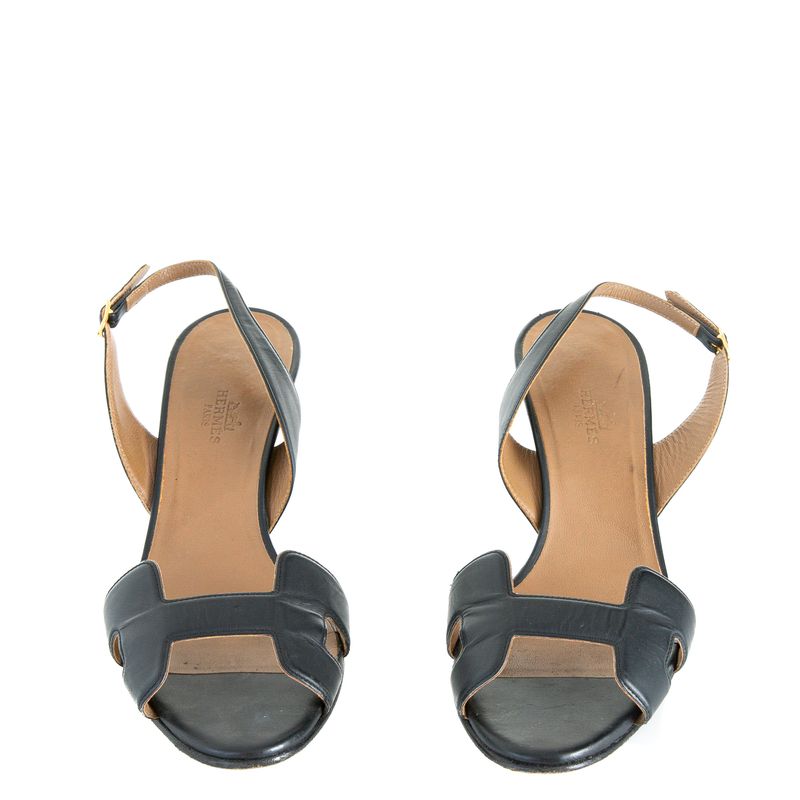 Sandalia-Hermes-Preta