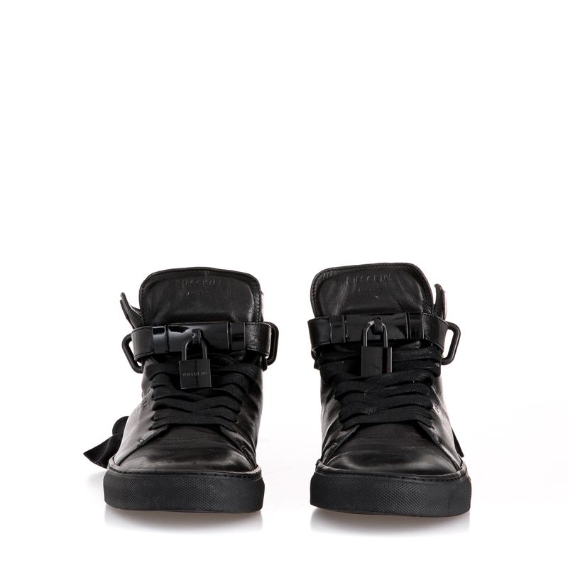 Tenis-Couro-Preto-Cadeado