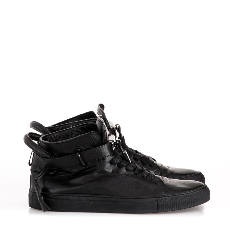 Tenis-Couro-Preto-Cadeado
