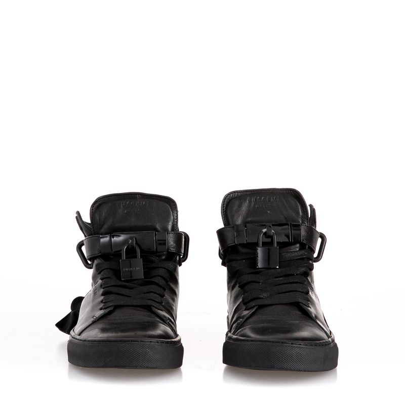Tenis-Couro-Preto-Cadeado