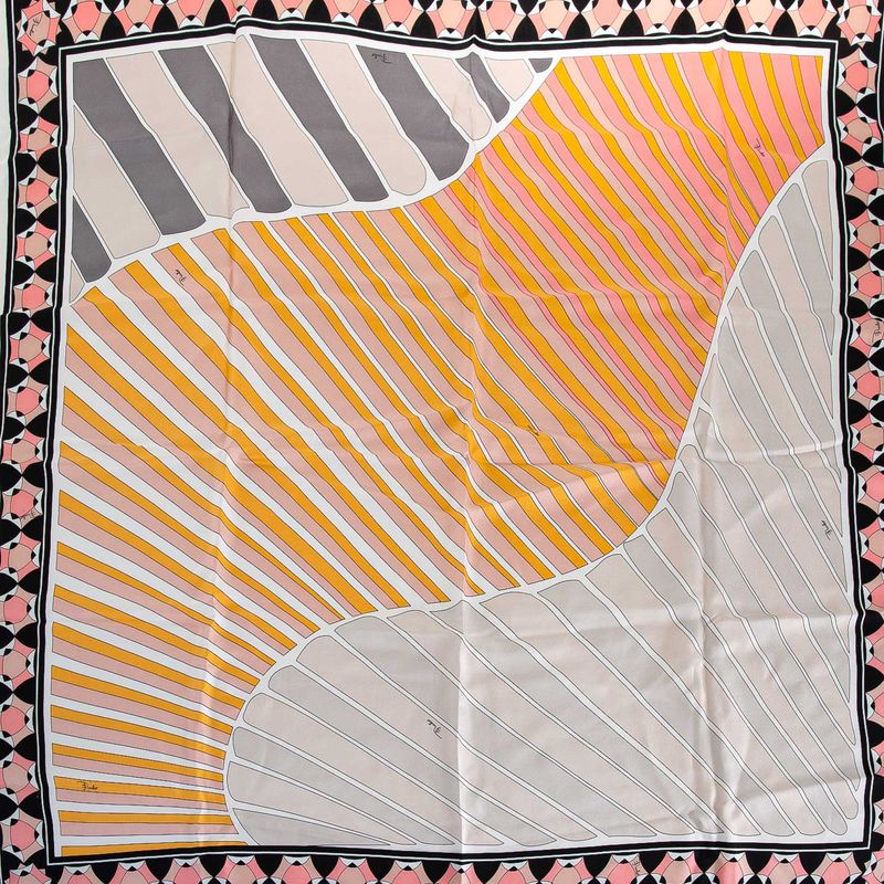64947-Lenco-Emilio-Pucci-Estampado-Cinza-e-Rosa