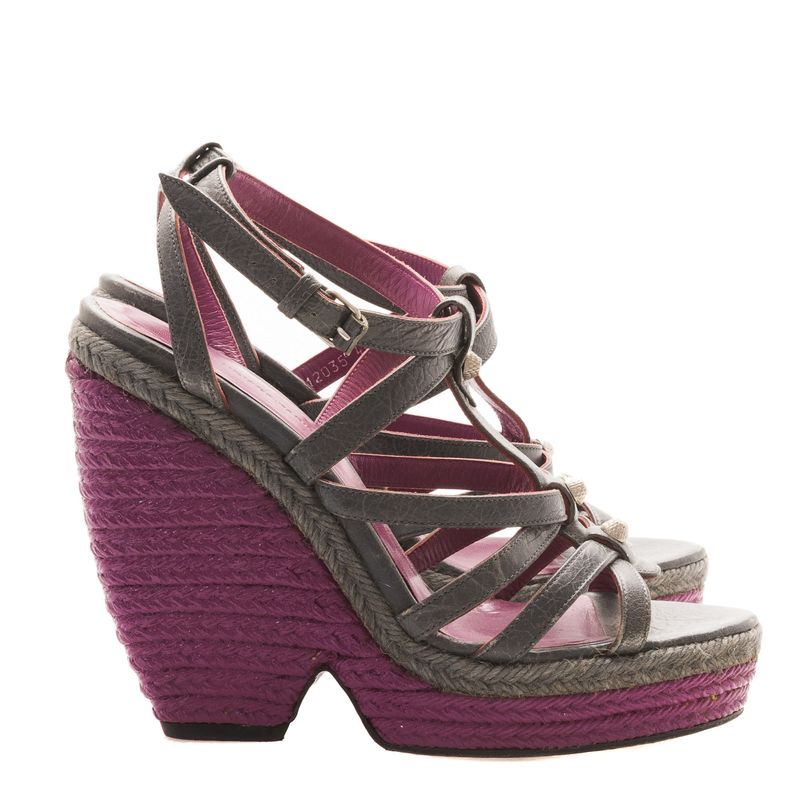 Plataforma-Anabela-Balenciaga-Arena-em-Couro-Cinza-e-Salto-Roxo