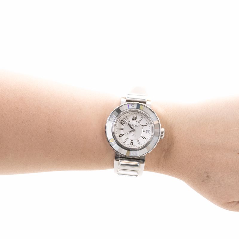 Relogio-Swarovski-Branco-e-Prateado